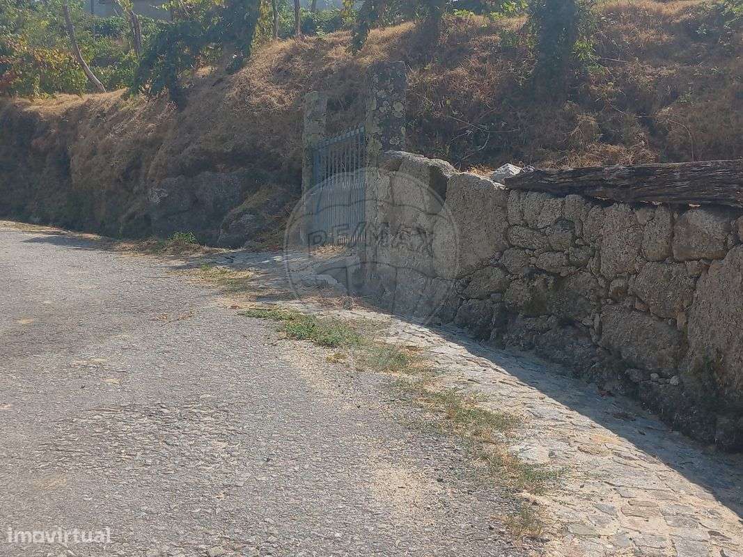 Terreno  para venda - Grande imagem: 2/31