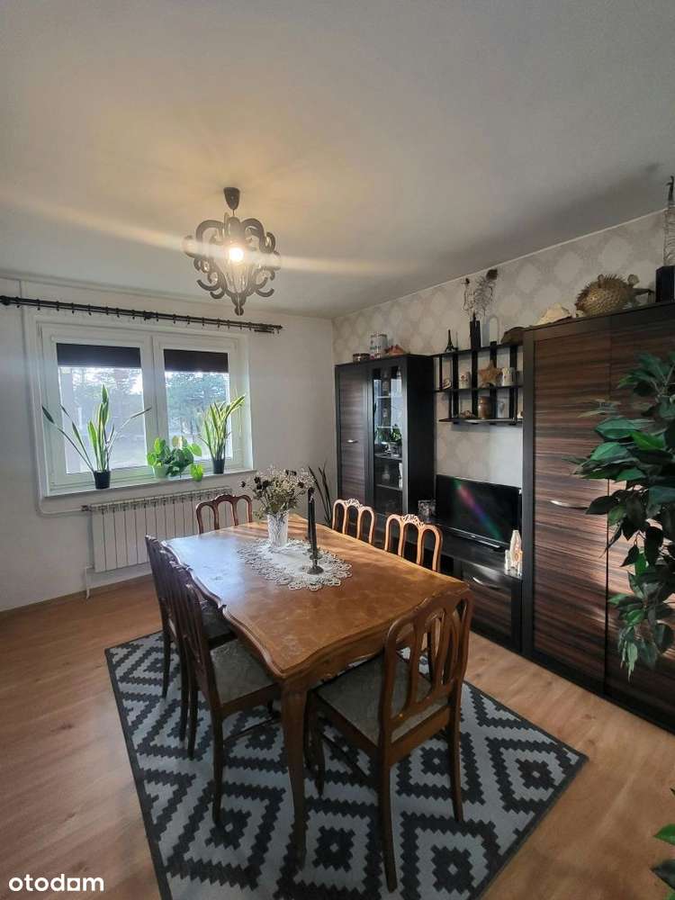 Piękny dom z dużą działką w Ostrowcu Świętokrzyski-5