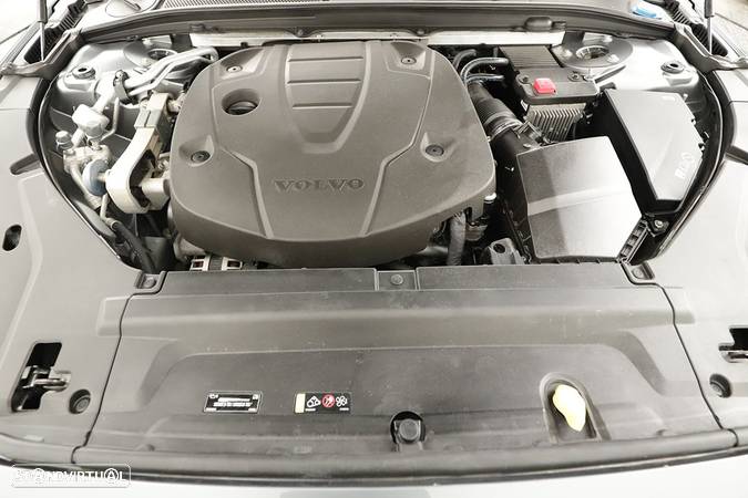 Volvo S90 2.0 D4 Momentum Geartronic - 23