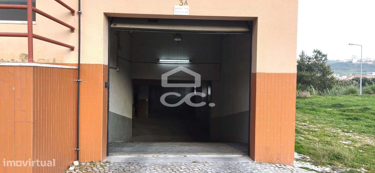 Apartamento T3 com Excelente Localização em Caneças-22