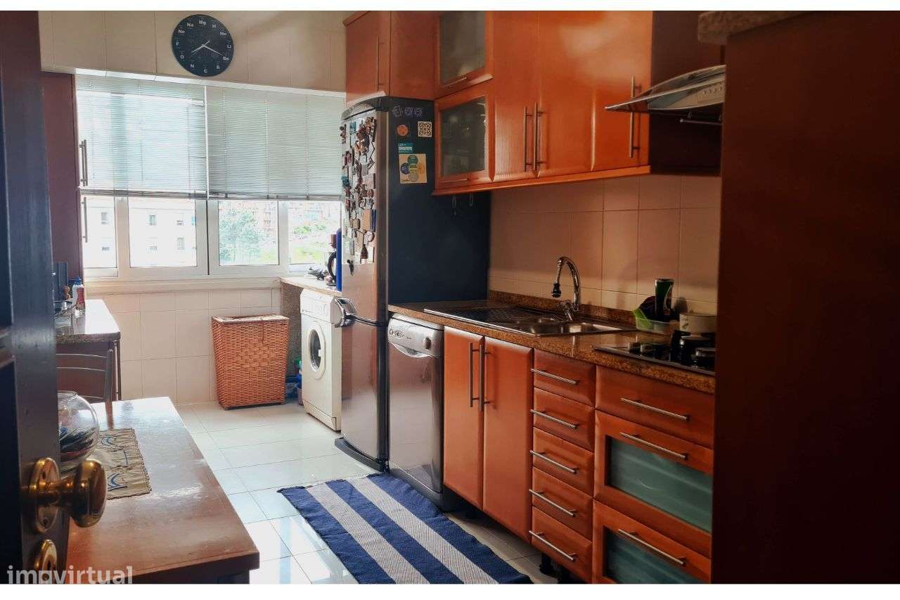 Coimbra T3 desafogado com garagem-7