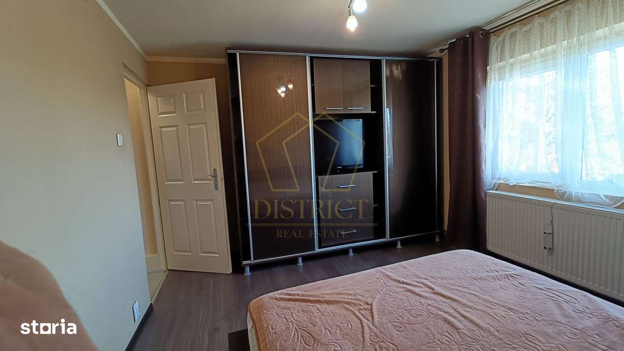 Apartament renovat și decomandat 2 camere | Zona Lunei - Imagine principală: 4/16