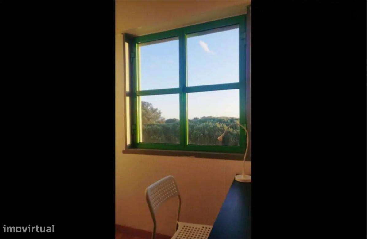 Quarto - localizado em Bela Vista Lisbon - Grande imagem: 3/11