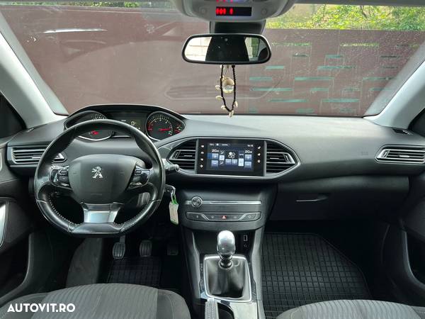 Peugeot 308 SW BlueHDi 120 Stop & Start Business-Line - 11