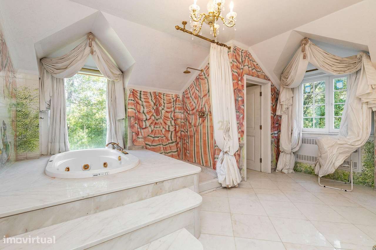 PALÁCIO - Quinta e Casa Rústica em S. Maria e S. Miguel, S. Martinho,-12