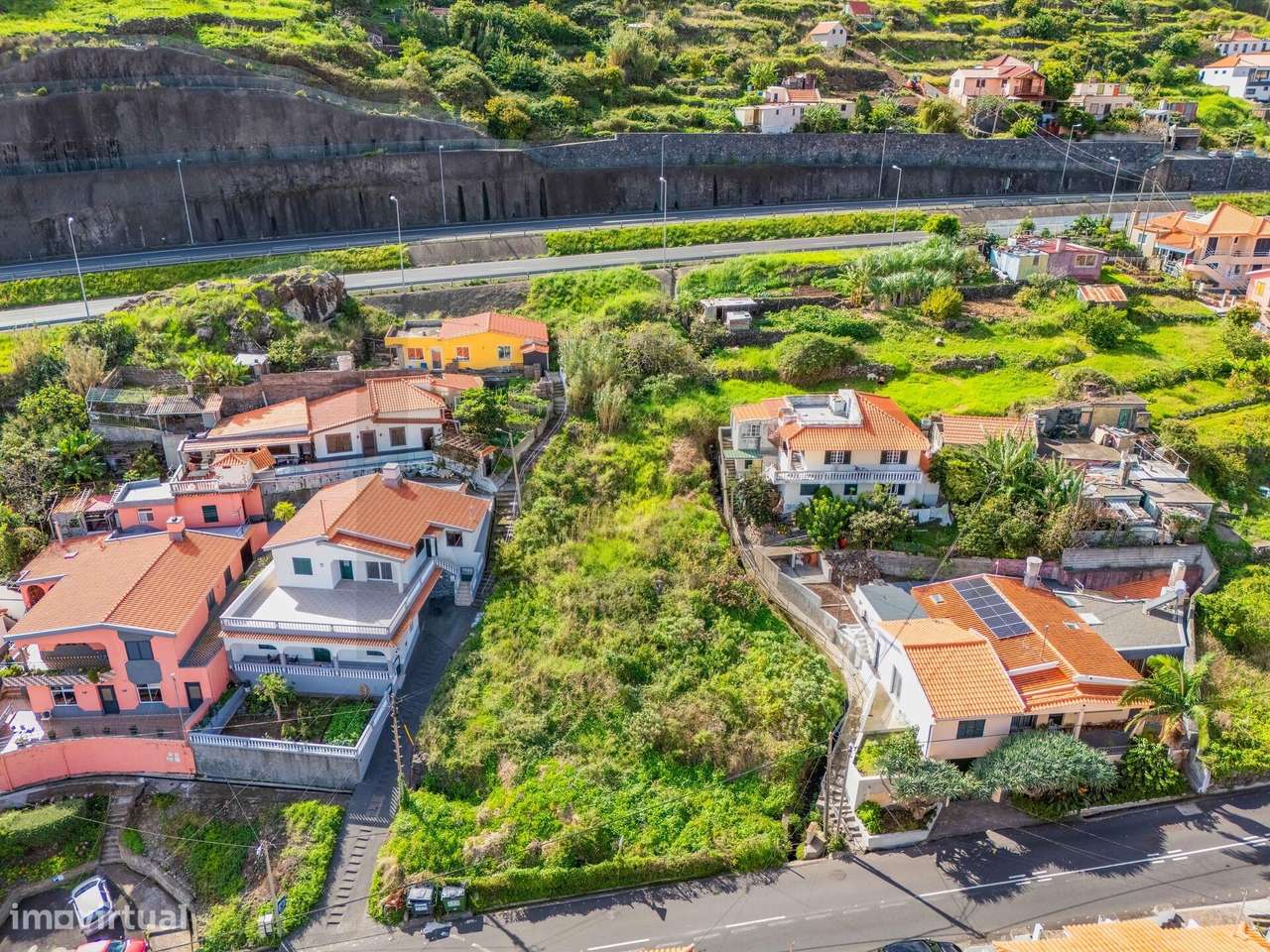 TERRENO PARA CONSTRUÇÃO COM 1090mts² EM MACHICO - VISTA BAÍA - PRÓXIMO - Grande imagem: 5/23