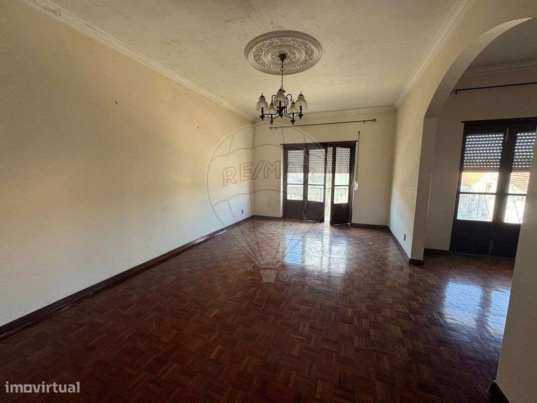 Moradia T5 para venda-13