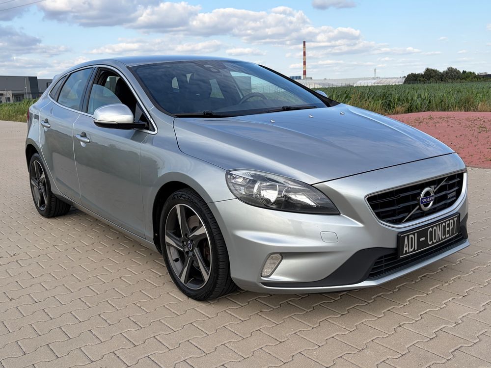 Volvo V40 II (2012-) D3 R Design 2014