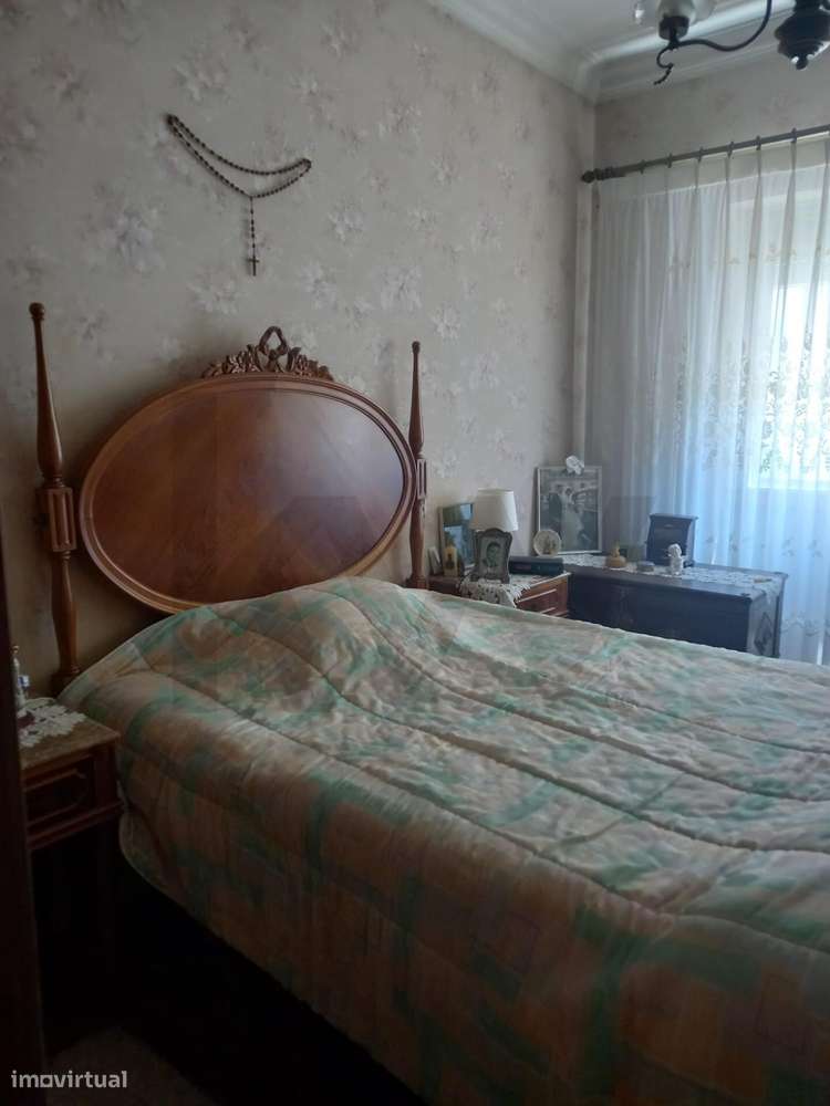 APARTAMENTO T2 - CENTRO QUELUZ-23