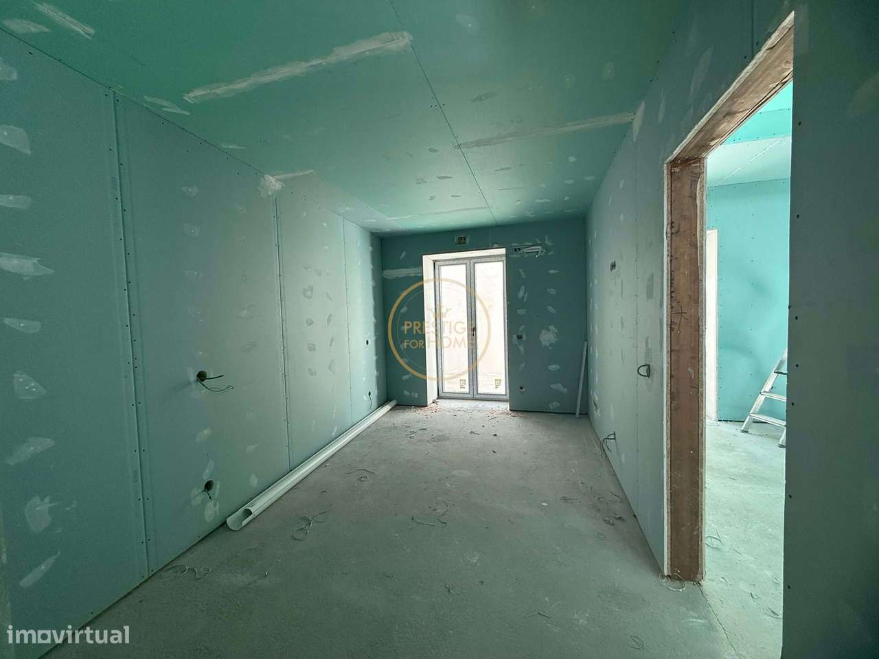 Encantadora moradia em fase final de construção, localizada na pacata-26