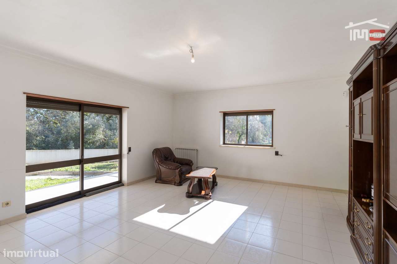 MORADIA T3 COM CAVE RES DO CHÃO E SOTÃO EM SÃO MAMEDE  A 10 MINUTOS... - Grande imagem: 4/38