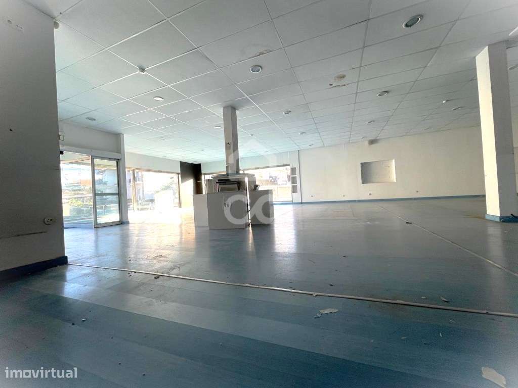 Armazém para venda em Calendário, Vila Nova de Famalicão - Grande imagem: 3/25