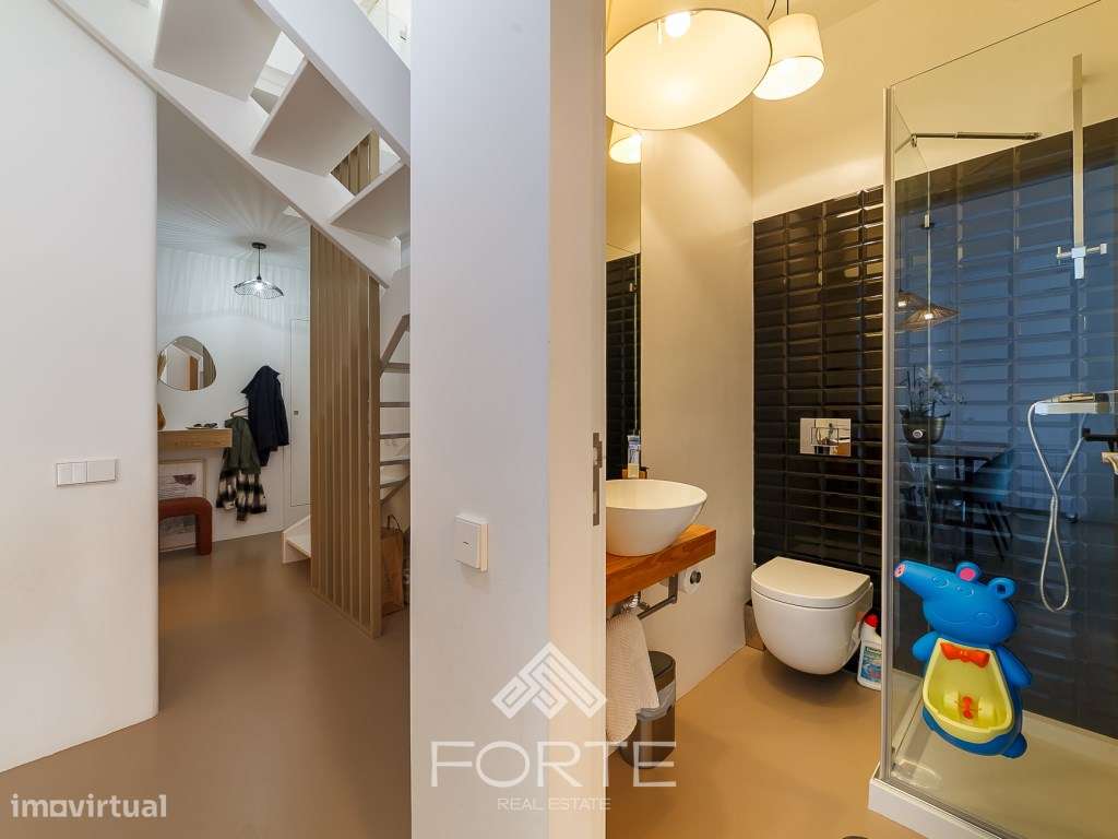 Apartamento T3 Duplex no centro de Espinho-14
