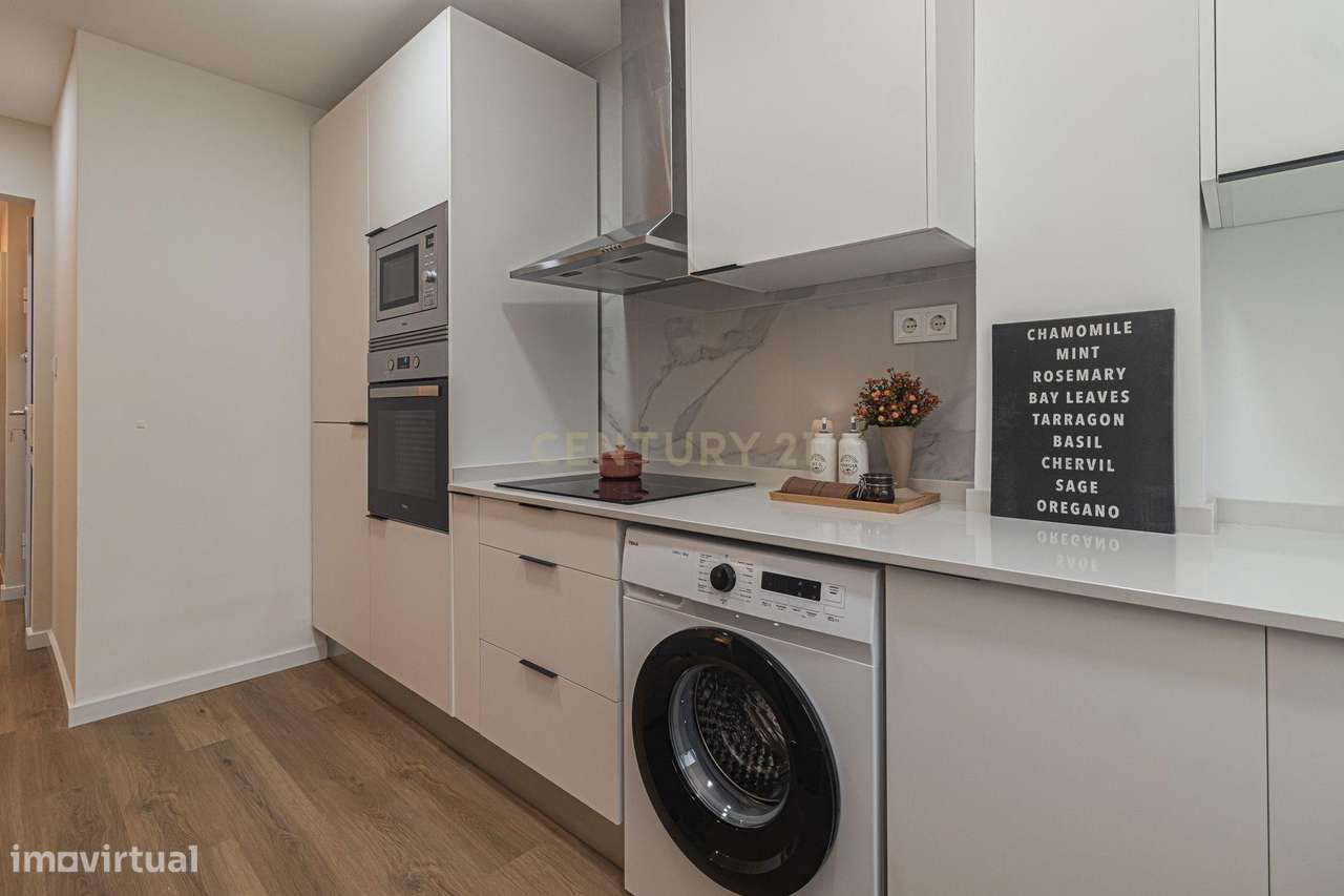 ✨ T2 Totalmente Remodelado com Terraço ✨-18