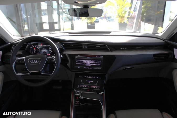 Audi Q8 Sportback e-tron 55 quattro Advanced - 11