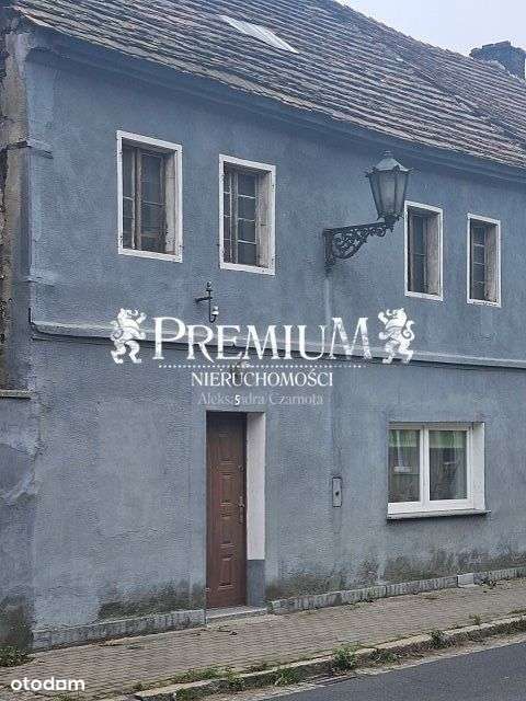 Dom w zabudowie szergowej do kapialnego remontu-0