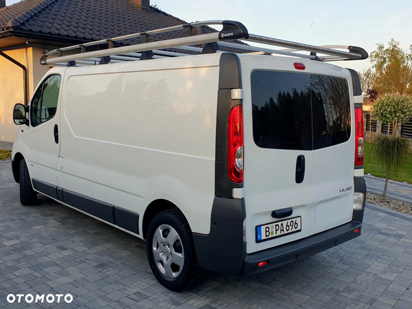 Opel Vivaro - 2