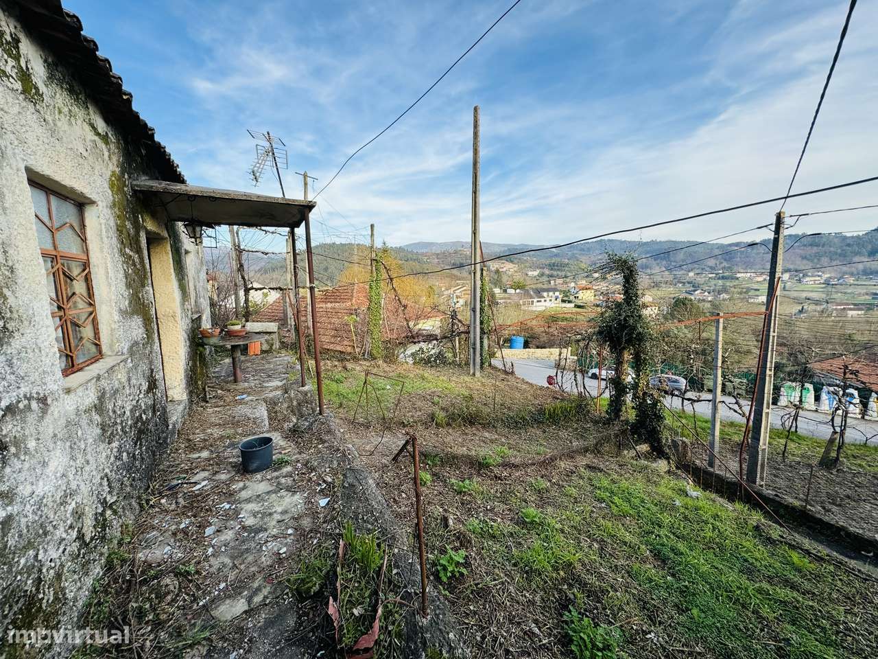 Moradia T2 com terreno e vistas naturais-9