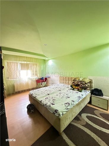 Aradului- apartament 2 camere, etaj 2, decomandat, centrala