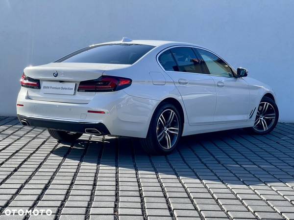 BMW Seria 5 520i mHEV Luxury Line - 4