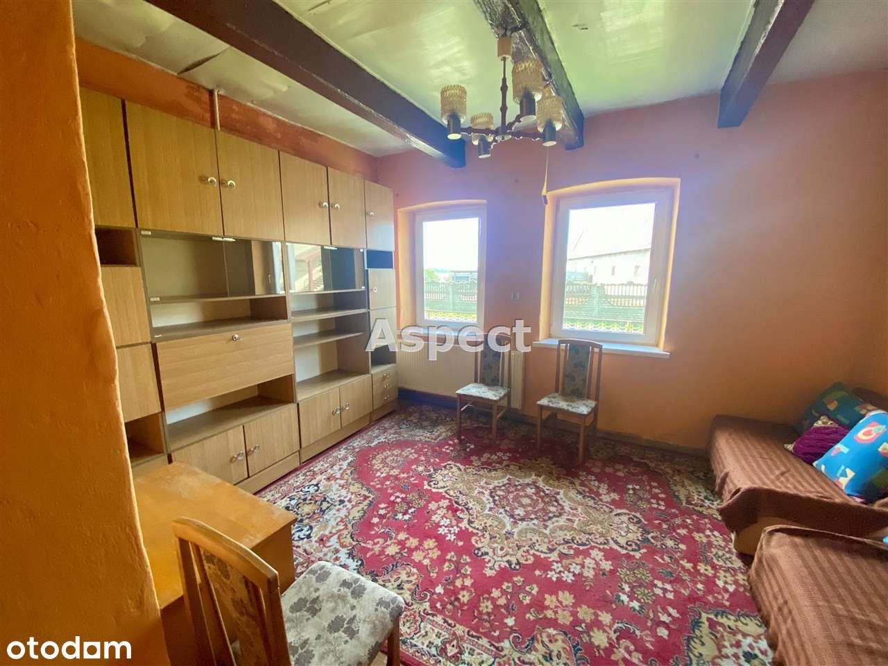 Dom położony zdaleka od miejskiego zgiełku - Pełny obrazek: 4/10