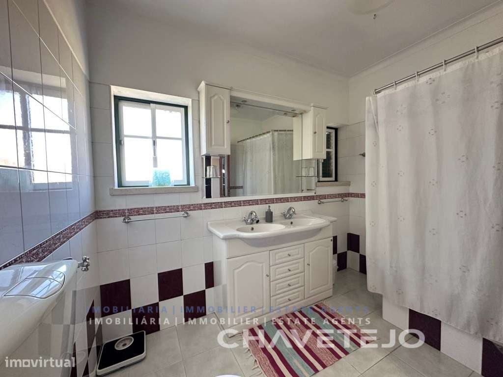 Moradia V7 com alojamento local e vistas para a Albufeira do Castel...-34