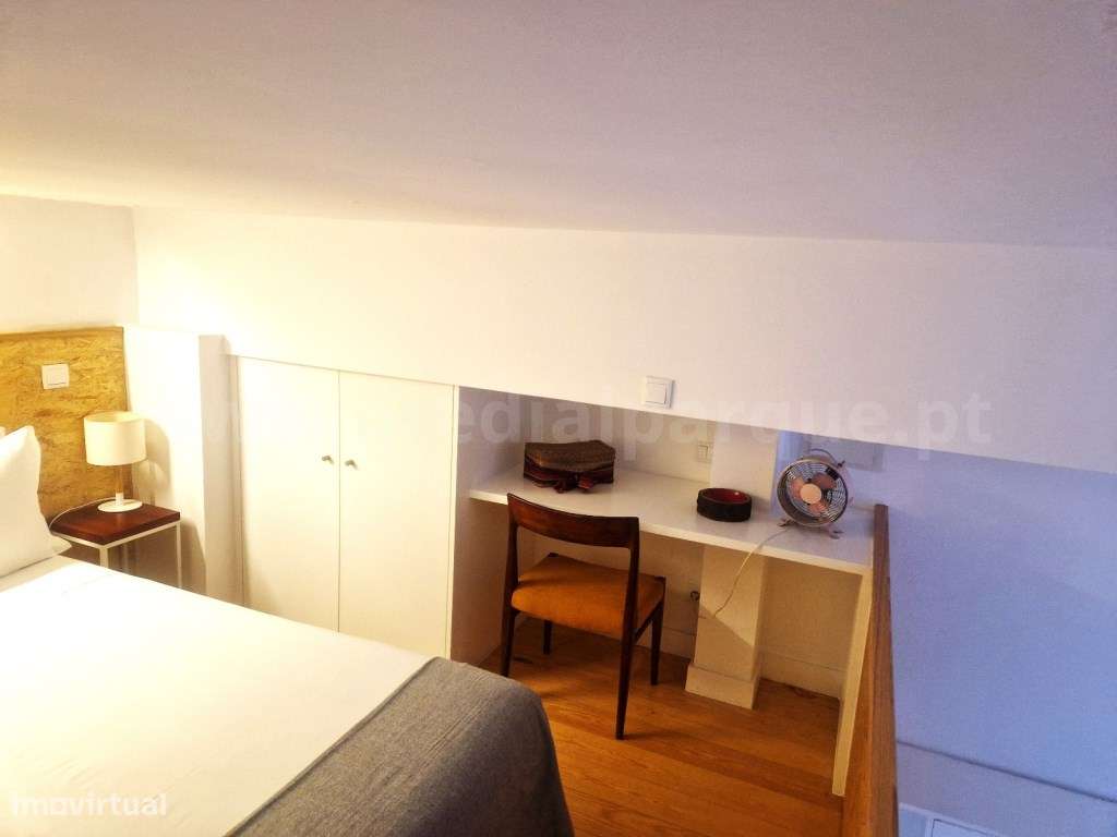 Loft c/terraço no Centro do Porto-12