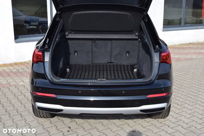 Audi Q3 40 TDI Quattro S Line S tronic - 37