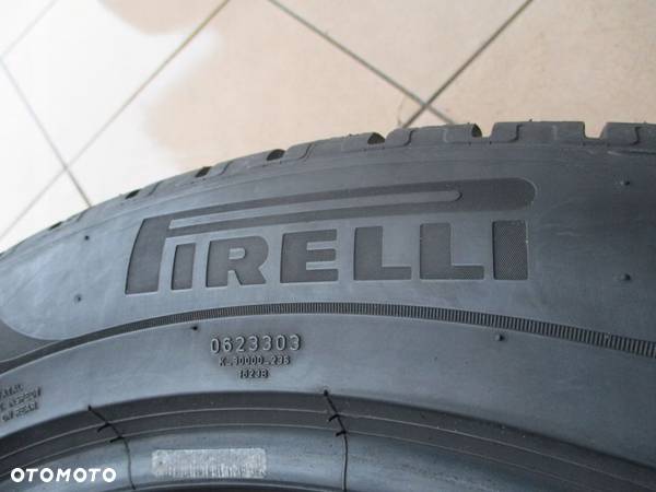 285/45R21 Pirelli Winter Scorpion - 6