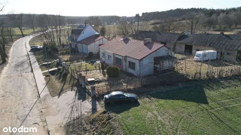 Połowa domu do remontu, duży potencjał.-18