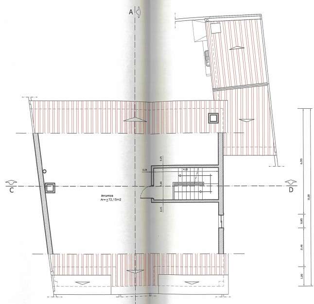 Moradia com 5 quartos| 2 Suite | Garagem e Sótão | 5m Metro-44