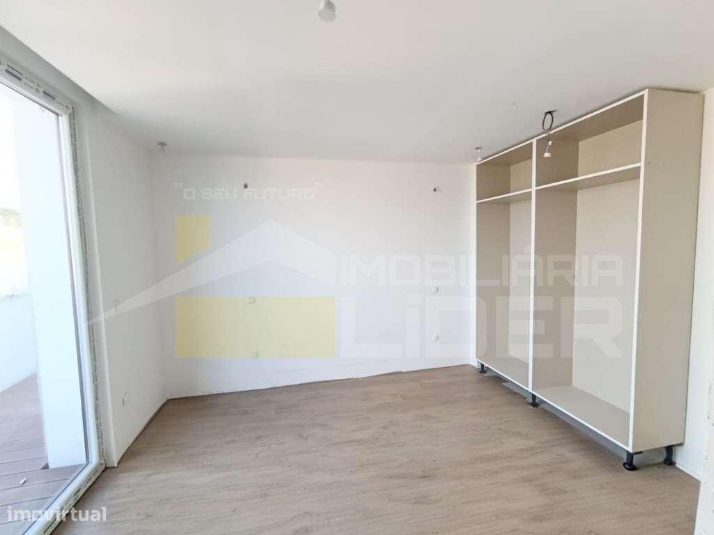 T4 penthouse duplex na Lourinha-7