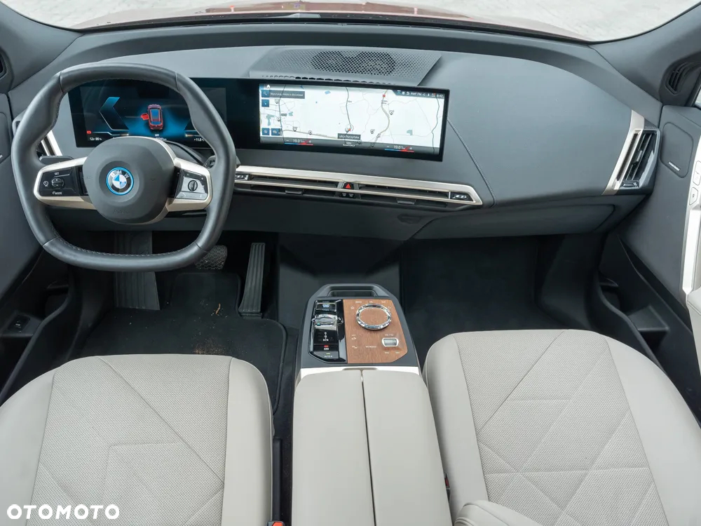 BMW iX xDrive40 - 5