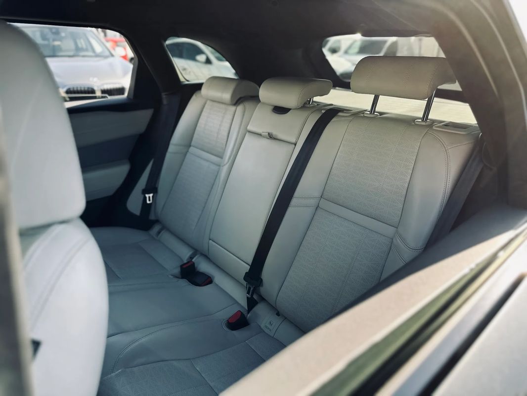 Land Rover Range Rover Velar 2.0 R-Dynamic HSE - 29