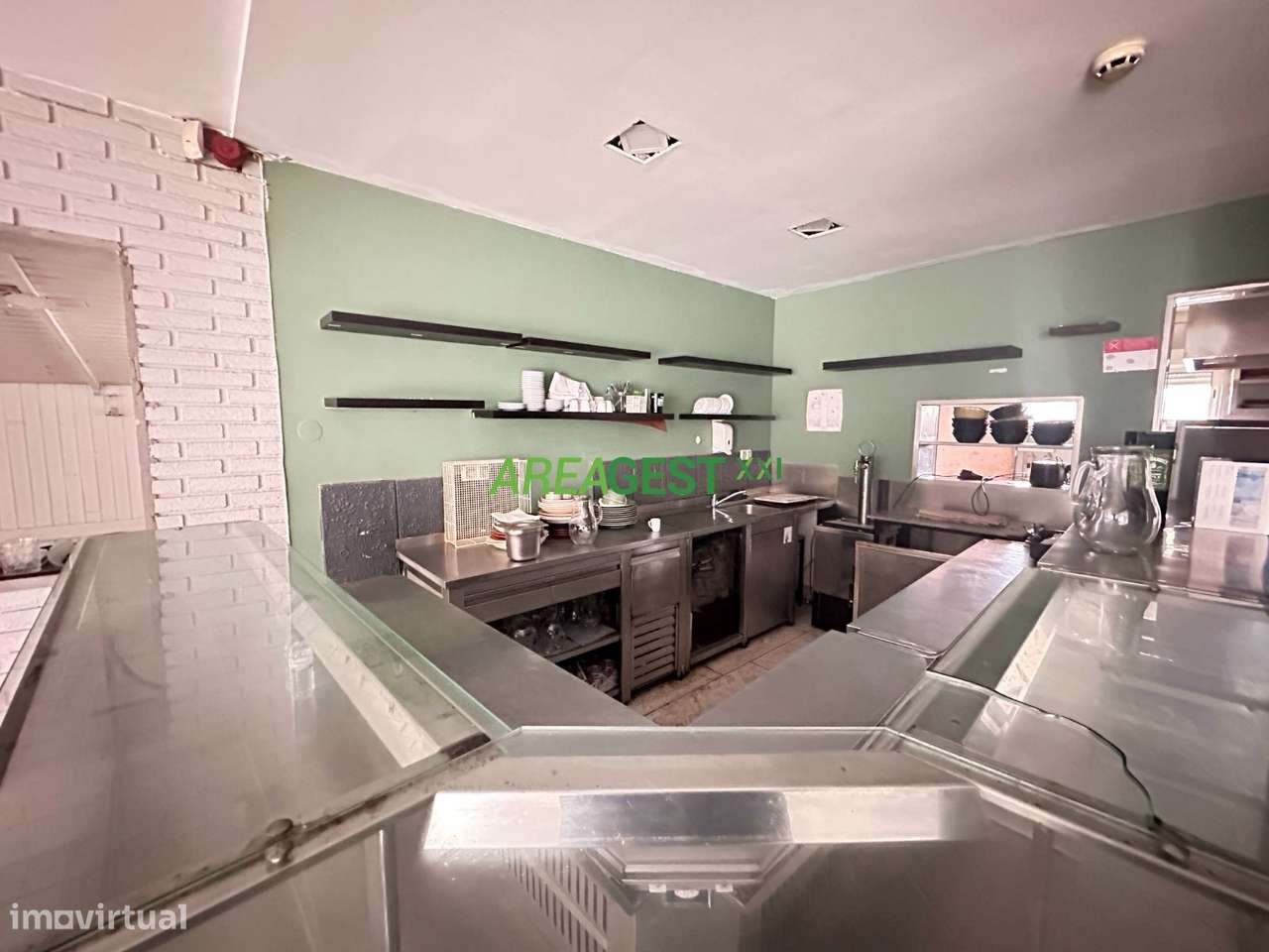 Prédio em propriedade total em Charneca de Caparica-7