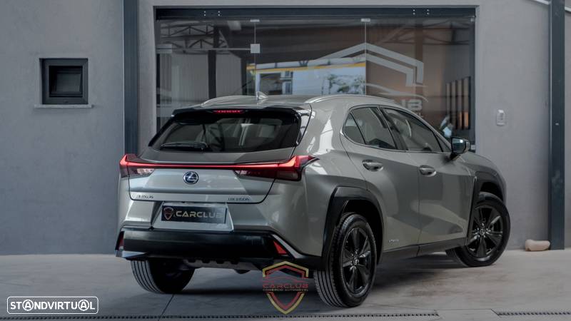 Lexus UX 250h Executive - 9