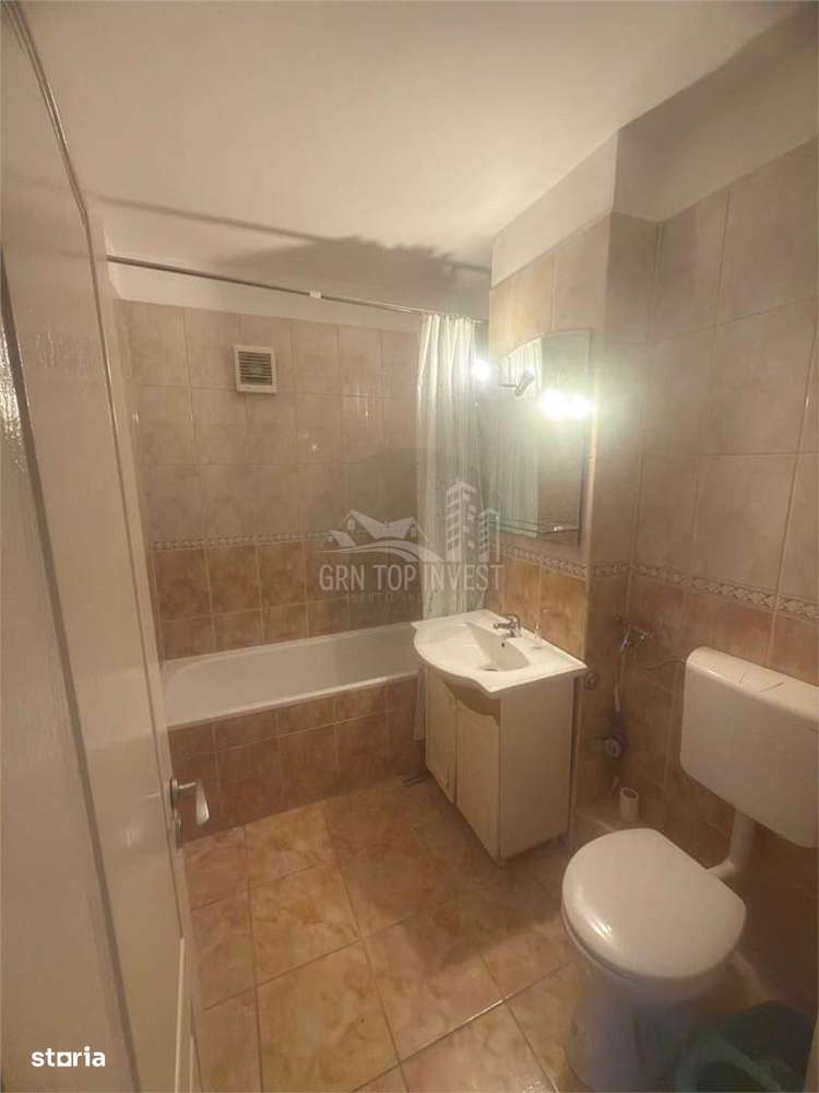 Apartament la etajul 1 cu 4 camere in Vasile Aaron-6
