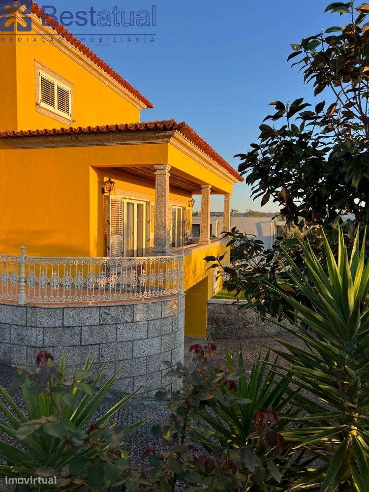 Moradia T4 - 4 Suites - Possib. Permuta - Ribeirão-6