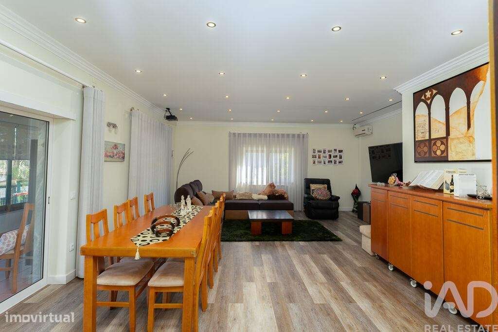 Casa T4 em Caldas da Rainha - Santo Onofre e Serra do Bouro de 396,00 - Grande imagem: 5/28