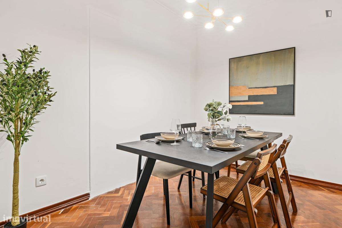 Quarto - localizado em Marquês de Pombal Lisbon - Grande imagem: 2/6