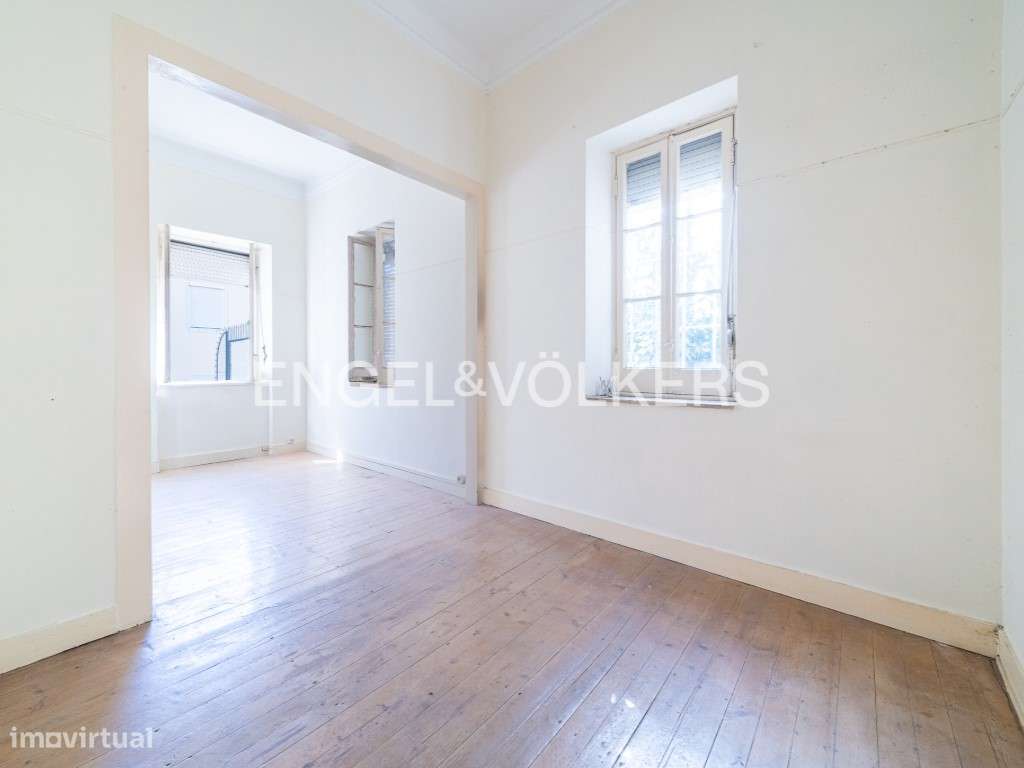 Apartamento por Remodelar com jardim na Graça-16