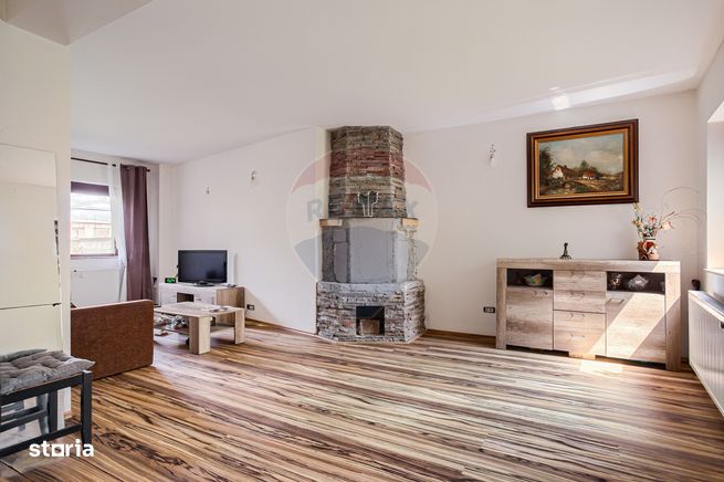 Vilă cu 6 camere de vânzare în Zimandcuz/Arad-13