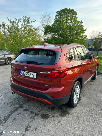 BMW X1 sDrive18i Advantage - 9