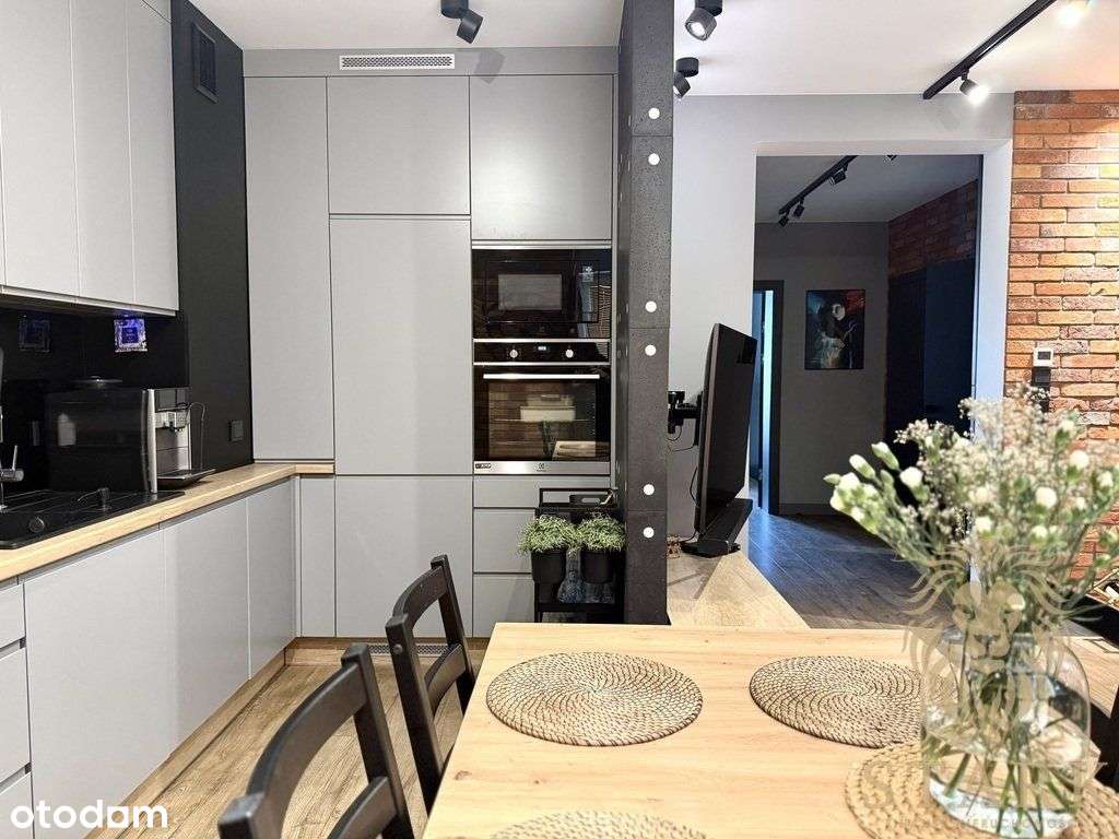 Apartament 4 pokoje, balkon, miejsce i komórka - Pełny obrazek: 4/19