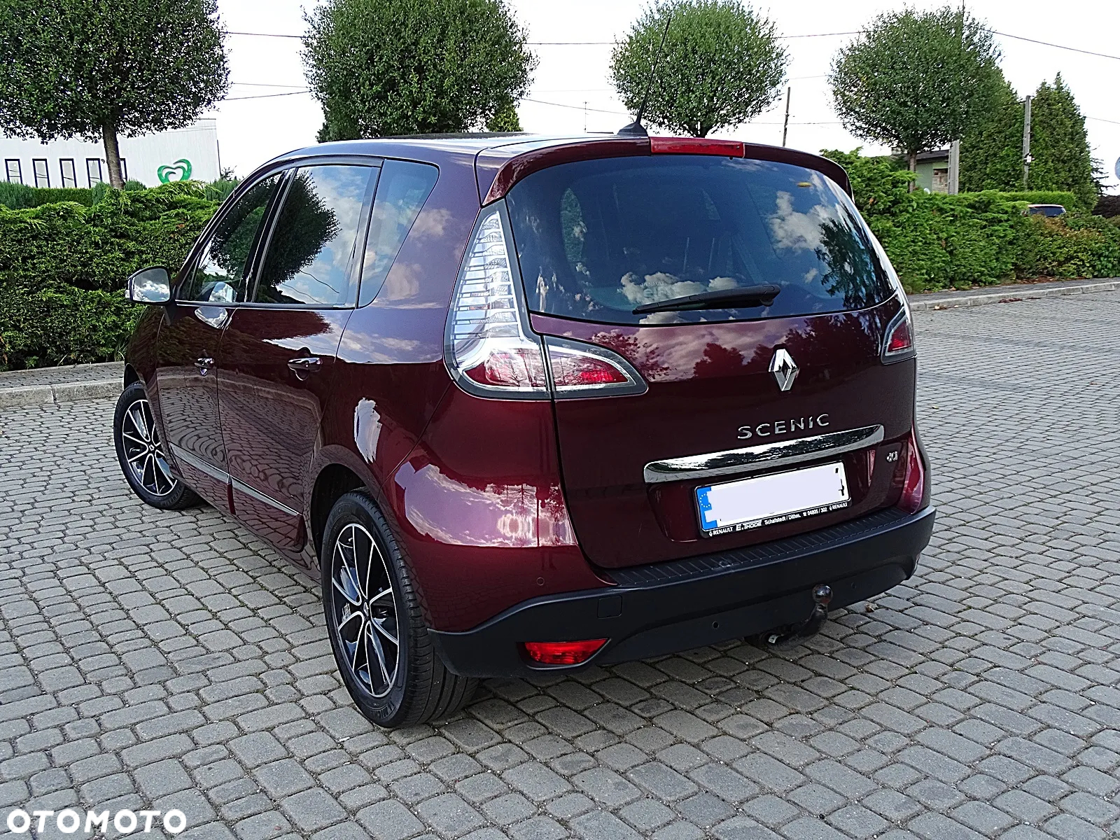 Renault Scenic 2.0 dCi Bose - 16