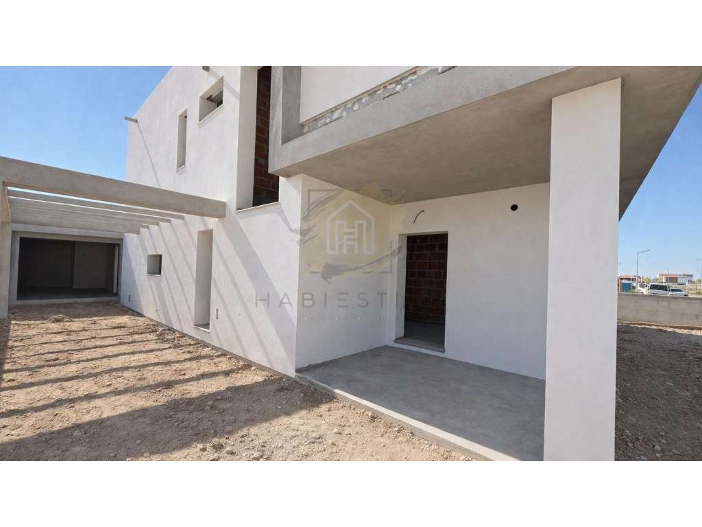 Moradia Nova T4 com Piscina em Azeitão- Vista Serra da Arrábida-2