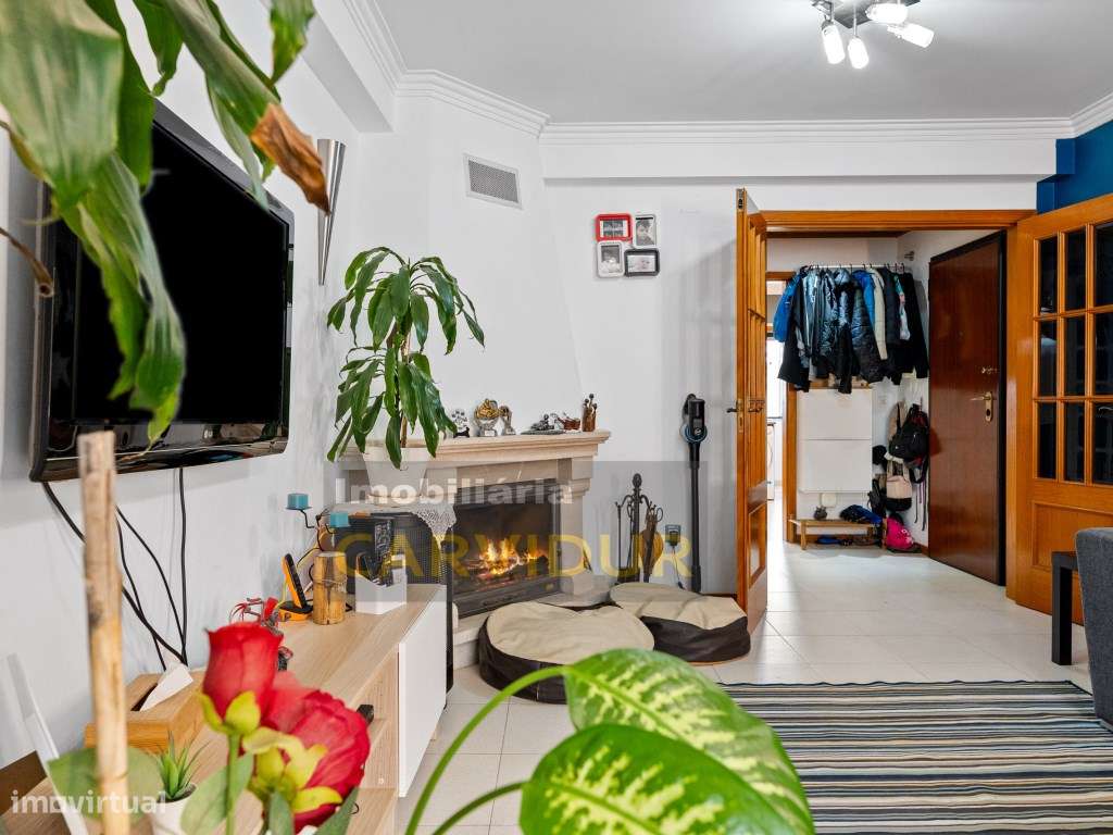 Barreiro/Vila Chã T2 com arrecadação e elevador-4