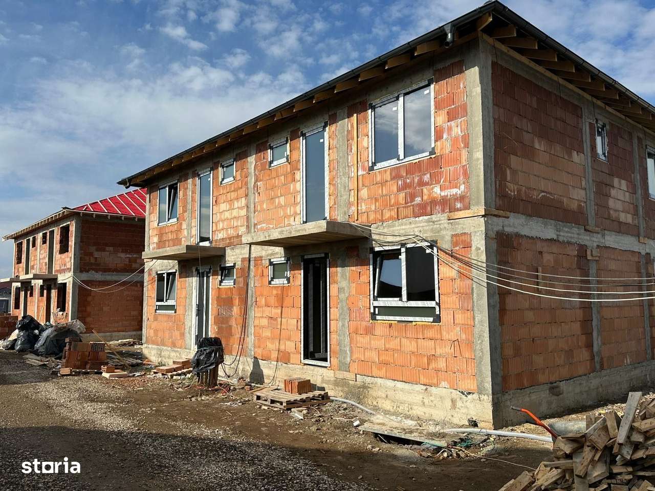 Duplex de Vânzare – Cartier Izvor-0