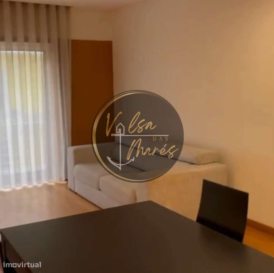 Fantástico T2 à venda na Granja-5