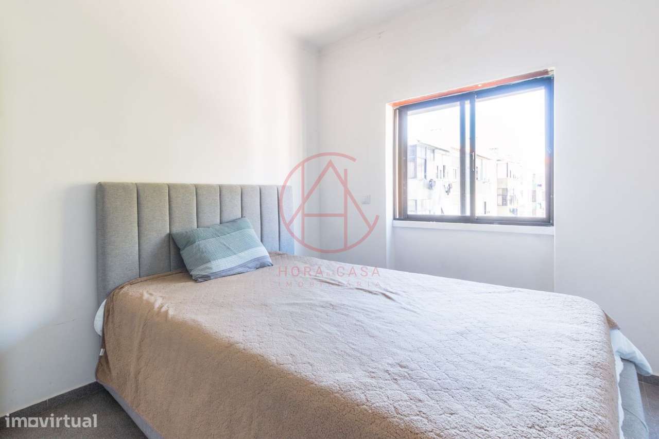 Oportunidade à Sua Porta: T2 na Avenida do Bocage!-8